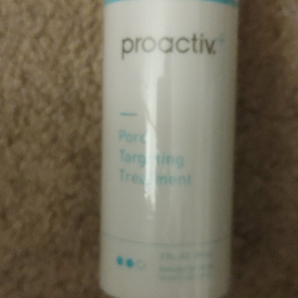 Pore targeting treatment